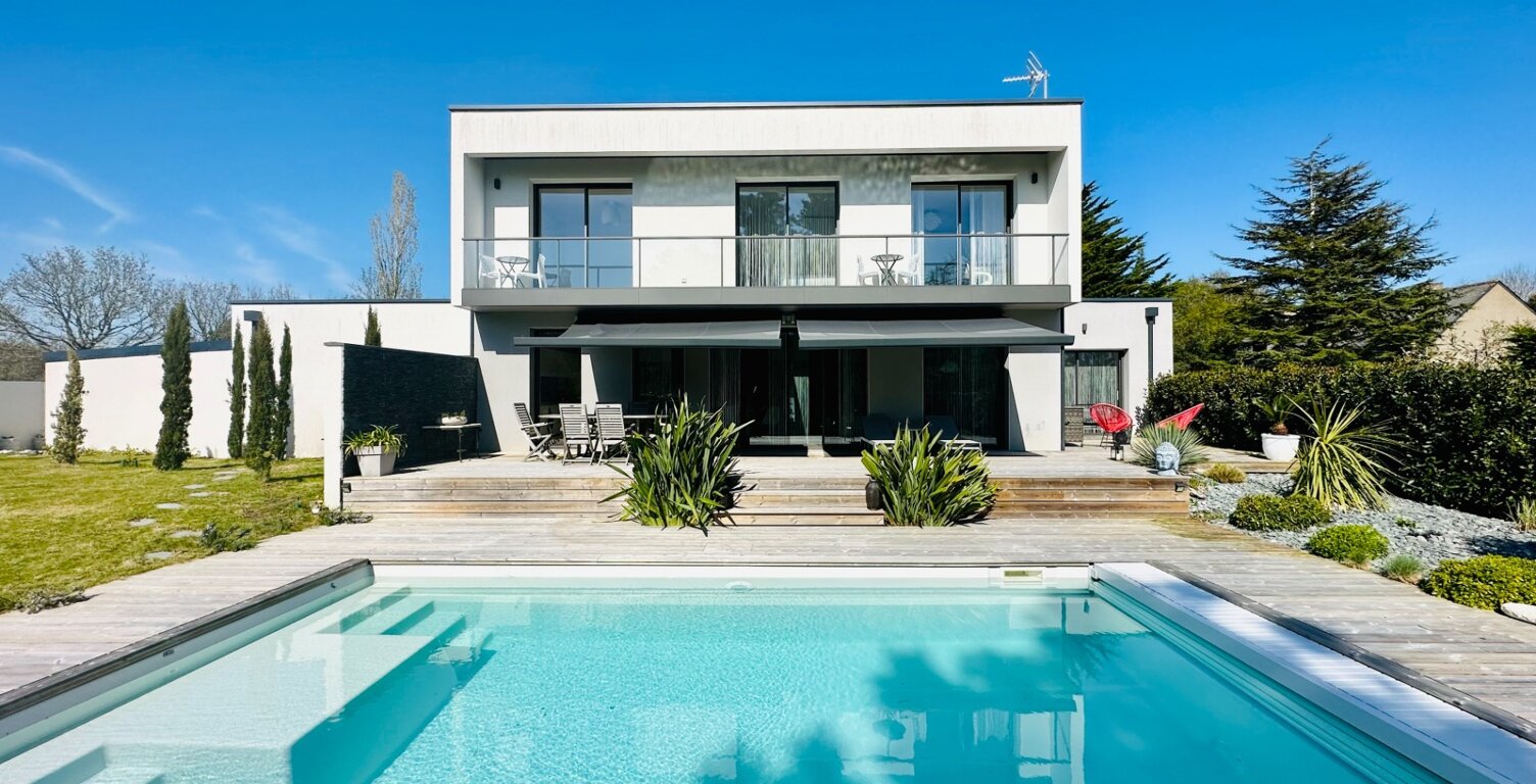 LA TURBALLE-MAISON CONTEMPORAINE 6P DE 176M2-PISCINE-GARAGE 40M2-JARDIN-SUR TERRAIN DE 720M2 — photo 1