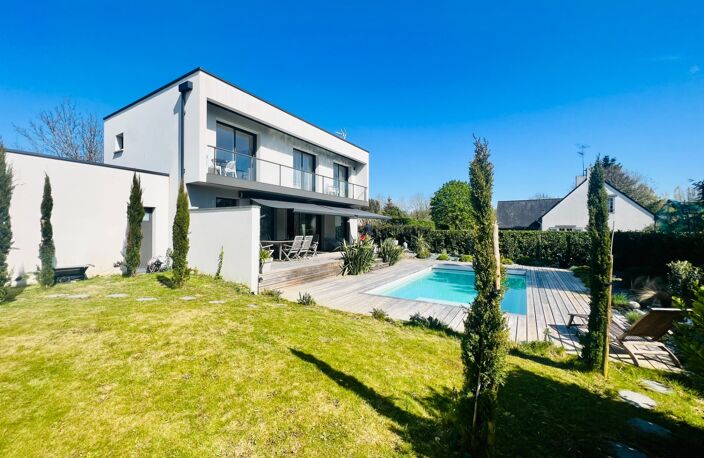LA TURBALLE-MAISON CONTEMPORAINE 6P DE 176M2-PISCINE-GARAGE 40M2-JARDIN-SUR TERRAIN DE 720M2 — photo 2