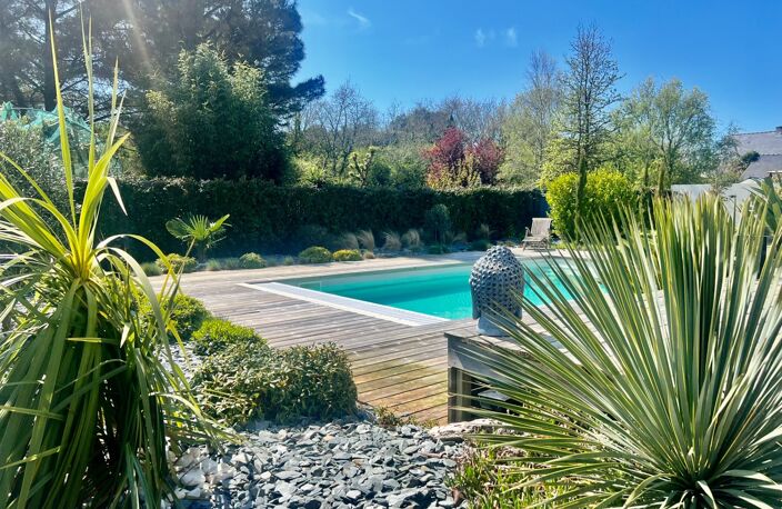 LA TURBALLE-MAISON CONTEMPORAINE 6P DE 176M2-PISCINE-GARAGE 40M2-JARDIN-SUR TERRAIN DE 720M2 — photo 3