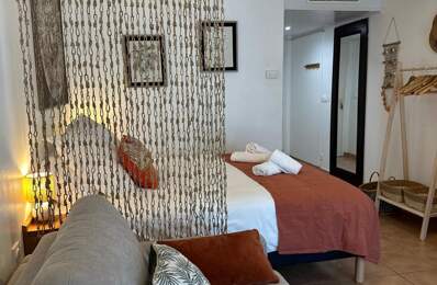 A VENDRE - STUDIO D'EXCEPTION EN REZ DE JARDIN – BORD DE MER SAINTE ANNE — photo du bien