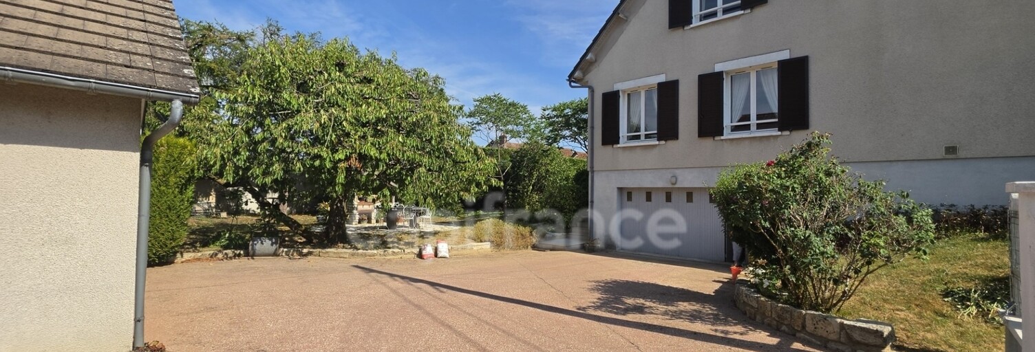 Maison 11 Pièces 282 m² à vendre à Villeneuve-sur-Yonne (89500)