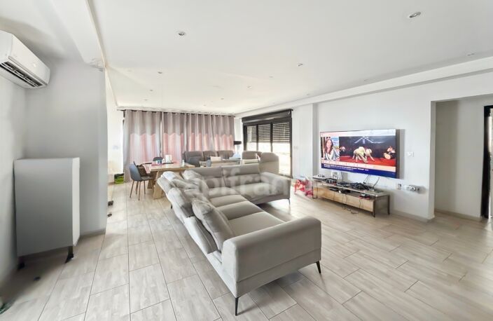 Une maison contemporaine avec vue mer, volumes généreux et cadre de vie privilégié à Sainte-Marie — photo 3