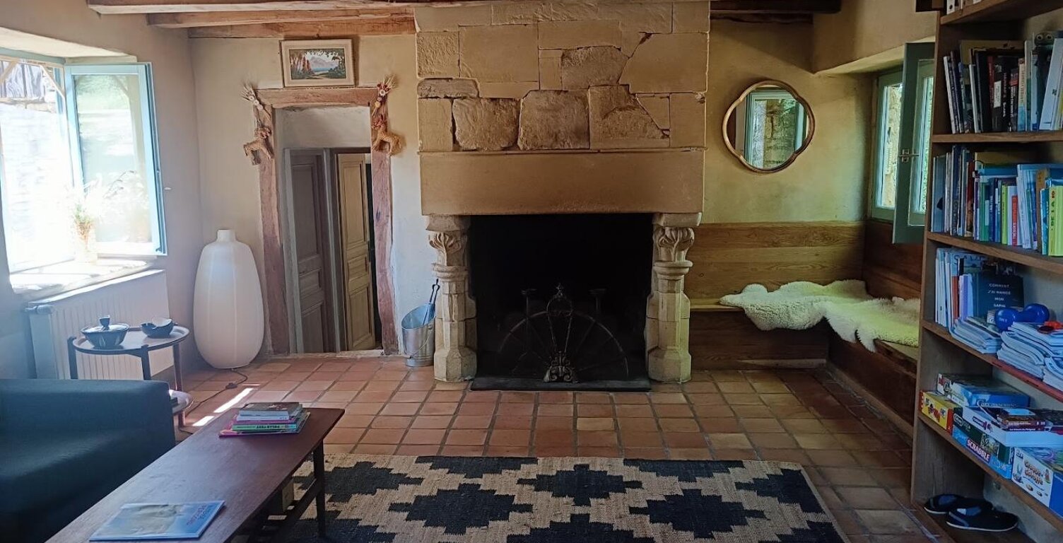 Maison Saint Leon Sur Vezere 5 pièce(s) 150.79 m2 — photo 1