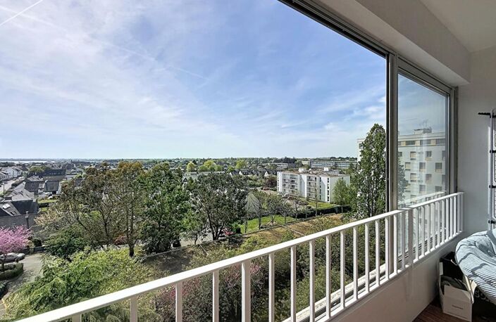 Appartement T3 dernier étage avec vue dégagée. Imaginé par un architecte. Vannes Quartier Albert 1er Trussac — photo 5