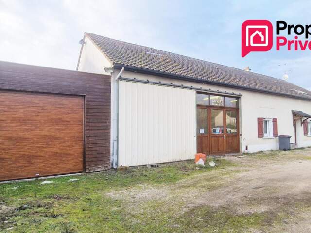 Local commercial/artisanal de 208 m² + Maison 138 m² - 6 pièces - 4 ch - terrasse — photo du bien