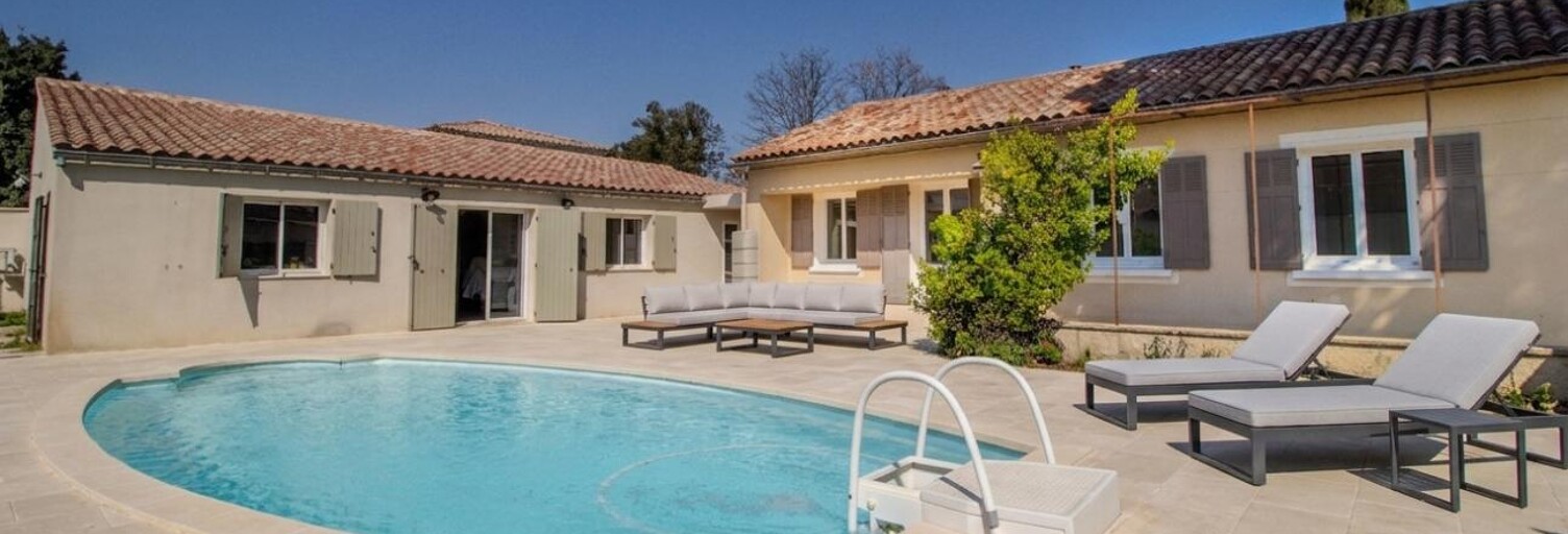 Maison 6 Pièces 210 m² à vendre à Carpentras (84200)