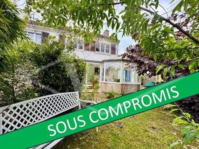 Maison 8 pièces 125 m² à Combs-la-Ville — photo du bien