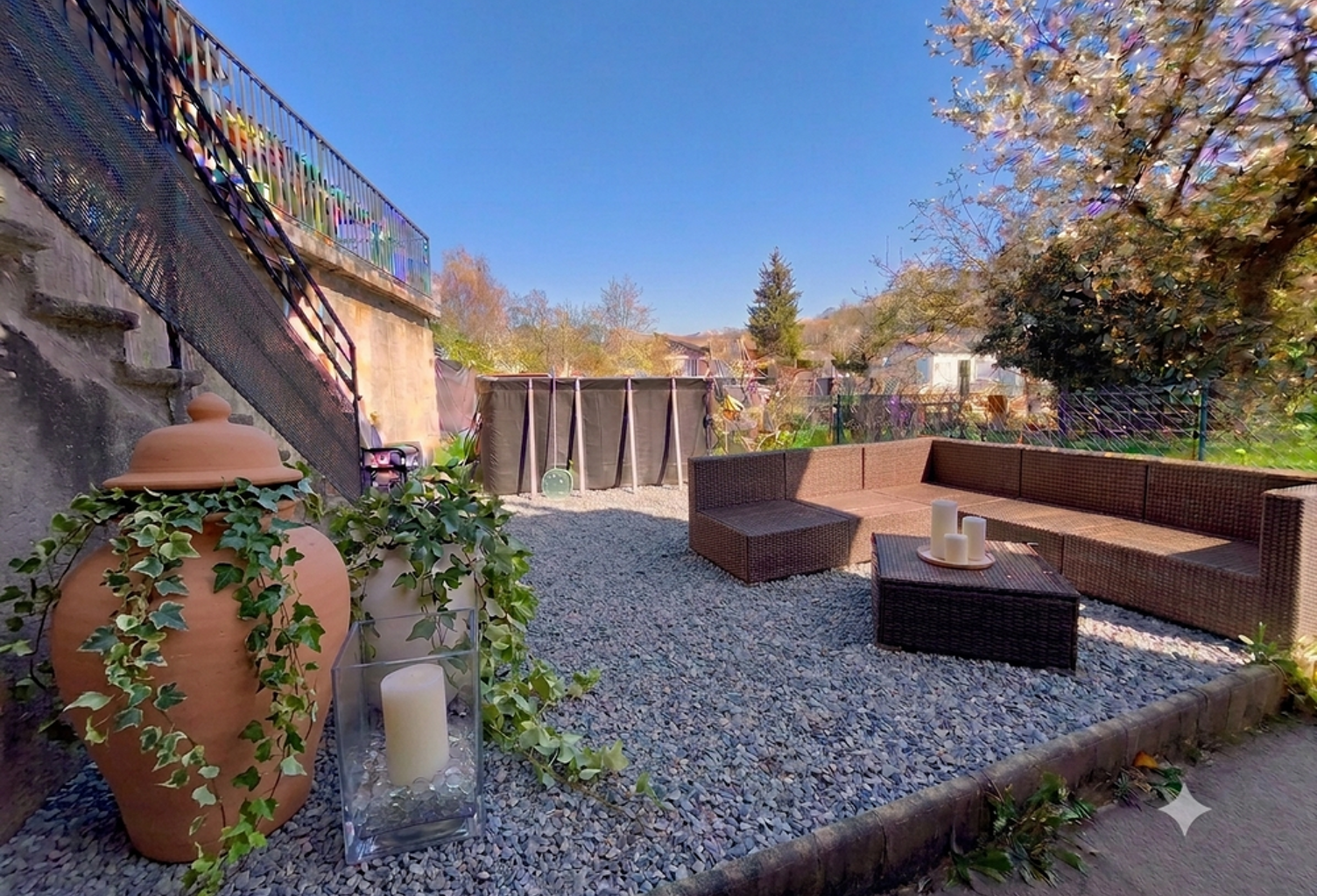 PUBLIER - T3 Duplex avec jardin — photo 1