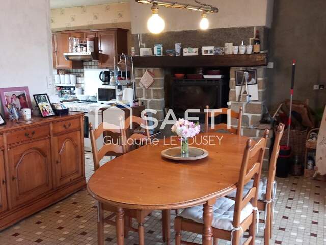 Maison longère à La Colombe 50800  proche A84 — photo du bien