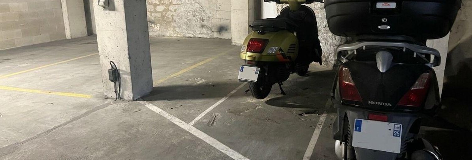 Garage  5 m² à louer à Paris 15 (75015)