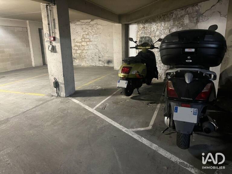 Location Parking 5 m&sup2; — photo 1