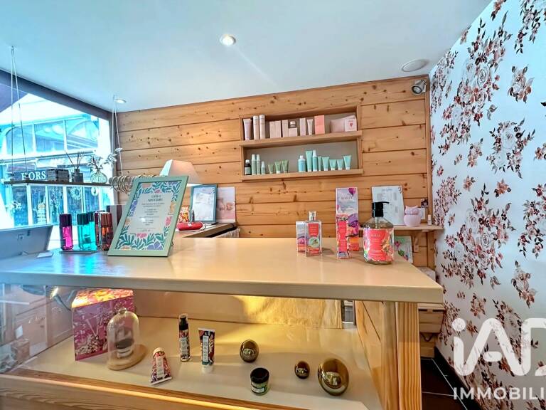 Vente Boutique/Local commercial 93 m&sup2; — photo 1