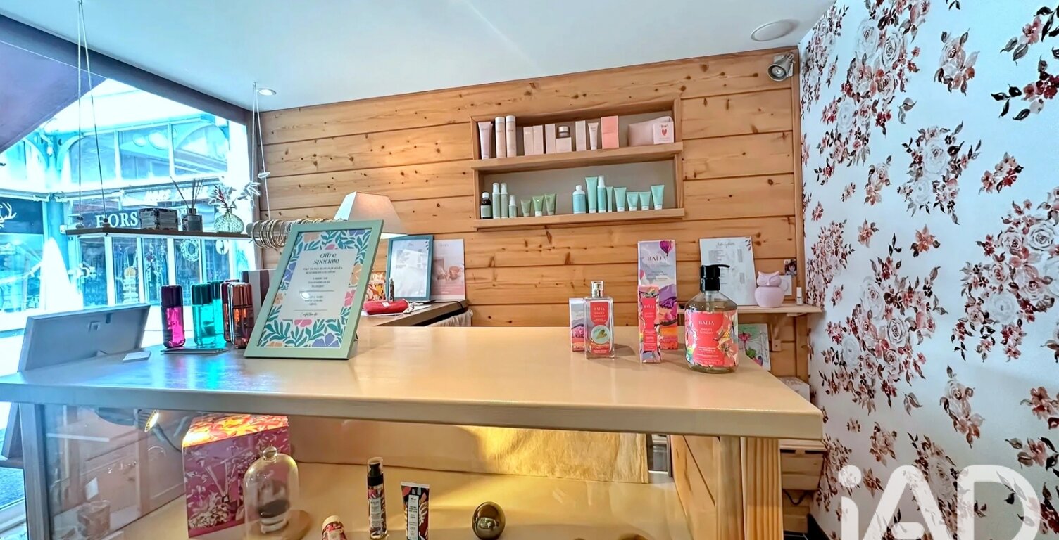 Vente Boutique/Local commercial 93 m&sup2; — photo 1