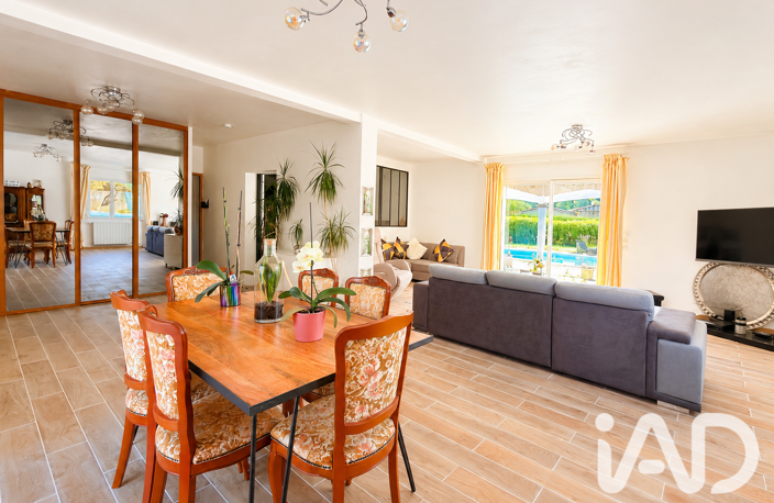 Vente Maison/villa 8 pièces — photo 2