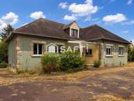 Spacieuse maison familiale de 206 m² avec sous-sol aménagé sur un terrain de 3 700 m²  Mont-Saint-Jean — photo 2