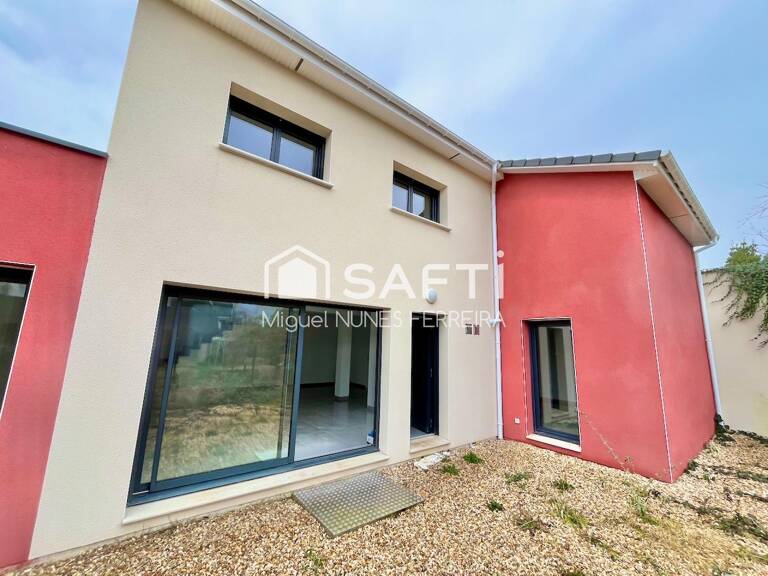Maison 4 chambres avec jardin et places de parking — photo 1