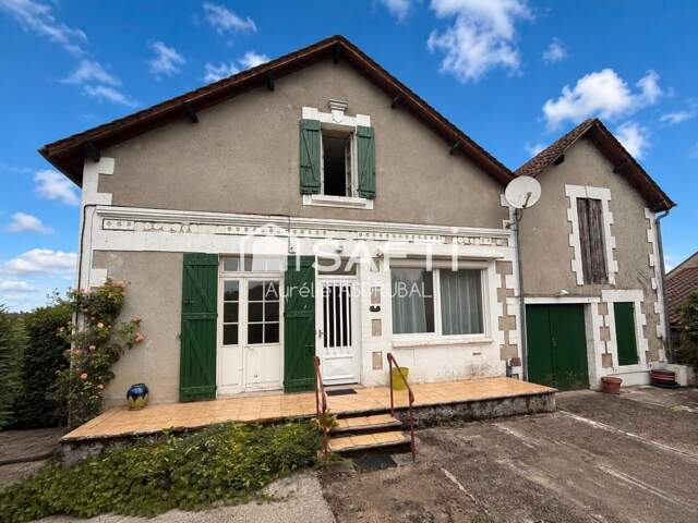 Maison de village avec jardin et garage au Buisson de Cadouin — photo du bien
