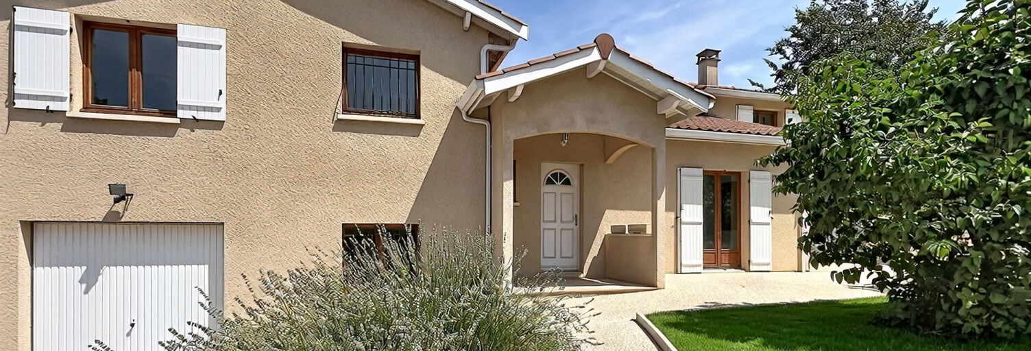 Maison 8 Pièces 207 m² à vendre à Maubec (38300)