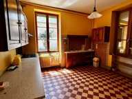 MAISON DE CARACTERE COEUR BAZOIS  FACE AU CANAL - TOUTES COMMODITES - COUR ET DEPENDANCES - — photo 3