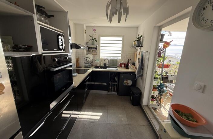 Charmant F3 de 72 m2 plus terrasse 12 m2 vue mer — photo 4