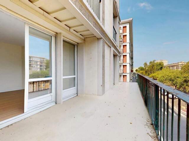 Appartement À Vendre - Avenue Foch - Balcon/terrasse - Ascenseur - Garage — photo du bien