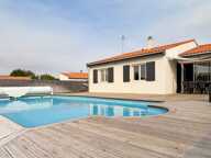 LE THOU – PLAIN-PIED, GRAND JARDIN ET PISCINE CHAUFFÉE — photo 2