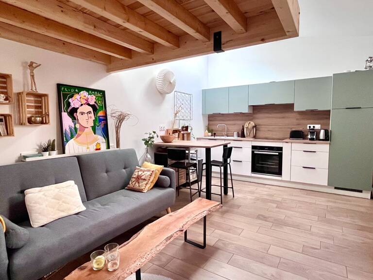 À VENDRE – Appartement rénové avec cour privative – Bordeaux Nansouty — photo 1