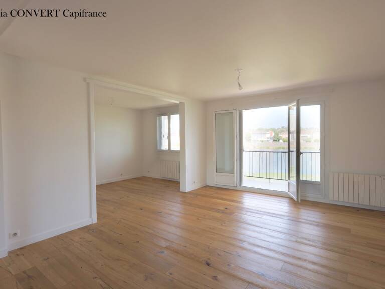 Appartement d'exception 99m² avec garage vue panoramique à SAINT LAURENT SUR SAONE (01) — photo 1