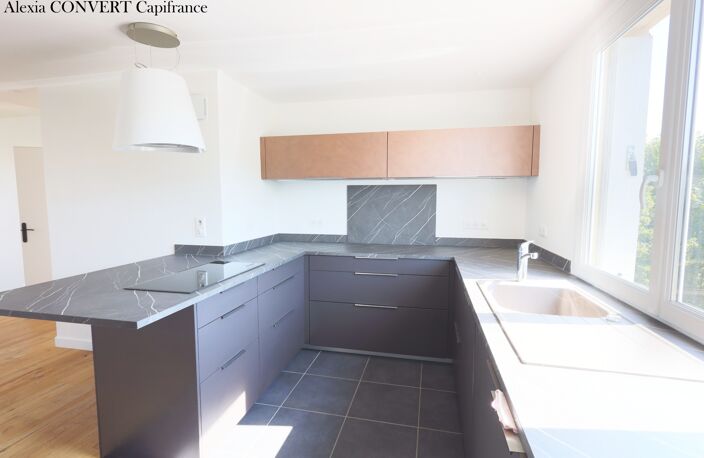 Appartement d'exception 99m² avec garage vue panoramique à SAINT LAURENT SUR SAONE (01) — photo 5