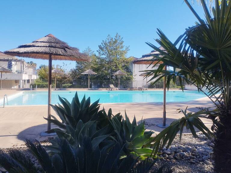 Appartement T2, résidence bord de mer et piscine à POGGIO MEZZANA (HAUTE CORSE) — photo 1