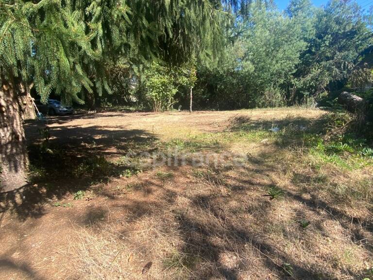 EYSINES (33) Terrain constructible de 833 m2 - Belle opportunité à saisir !! — photo 1