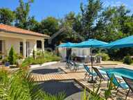 Villa d'architecte avec maison d'amis, piscine et 1,2 hectare au cœur du Périgord Vert — photo 2