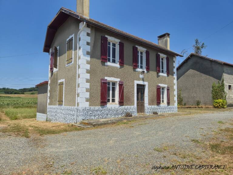 Maison de caractère de 158,52 m² à rénover, 4 chambres, SERRES SAINTE MARIE 64 — photo 1