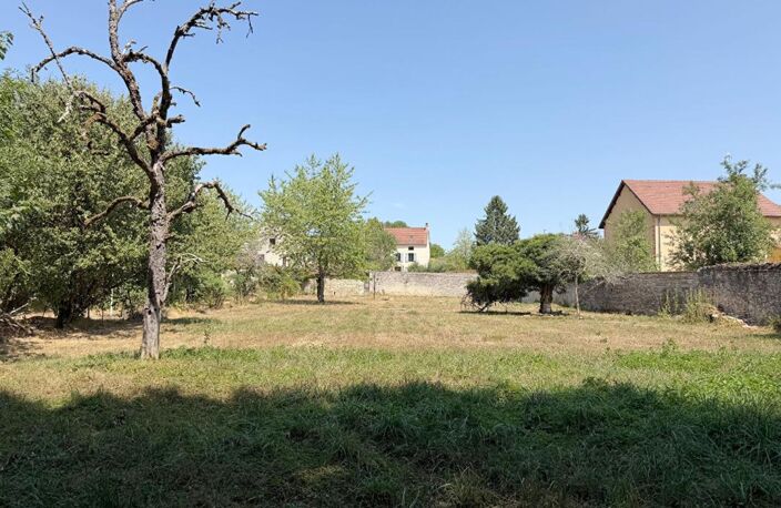 Terrain constructible viabilisé au bord de l'eau — photo 4