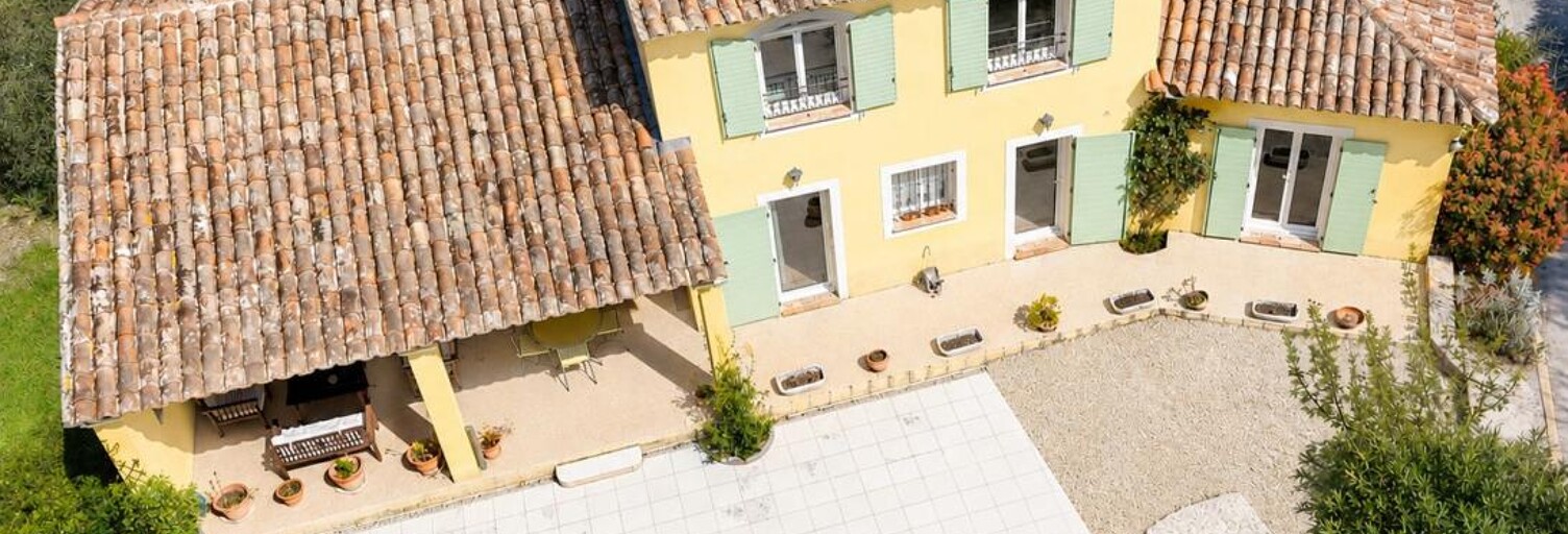 Maison 7 Pièces 215 m² à vendre à Fayence (83440)