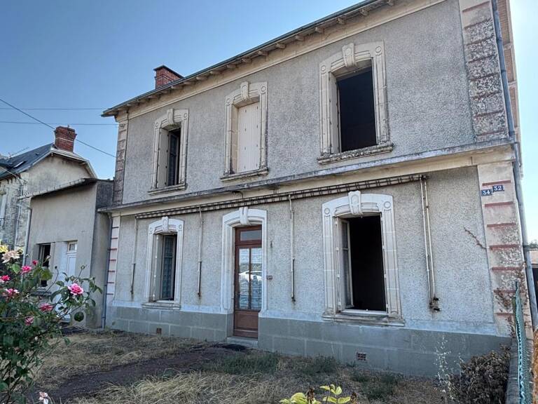 Maison de ville à rénover. — photo 1