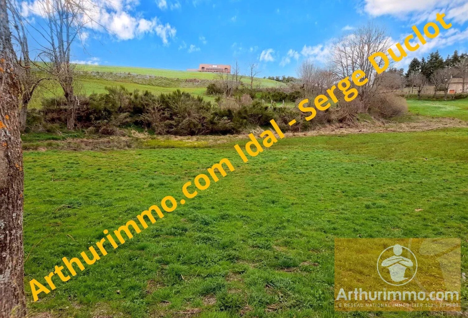 Terrain constructible les Laubies 1720 m² — photo 1