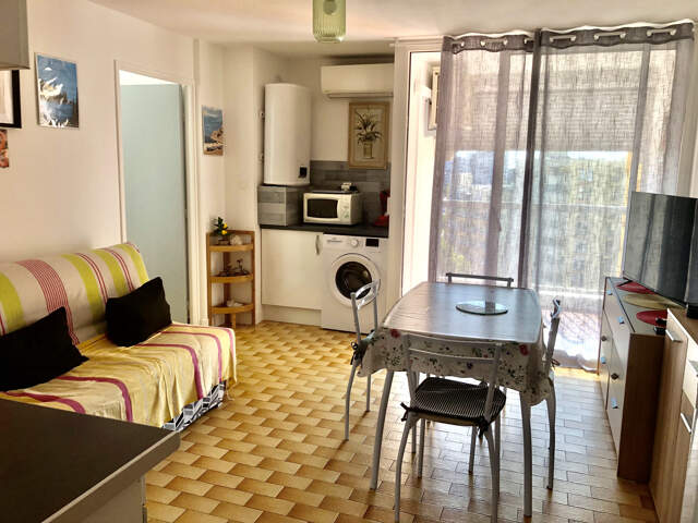 CARNON CENTRE  - 2 pièces - 29.30 m2 - Parking — photo du bien