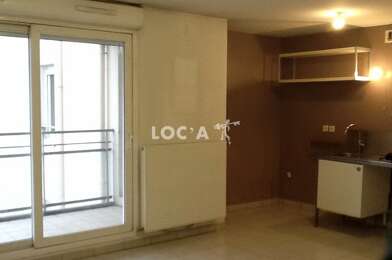 Appartement 3 pièces 1025 €