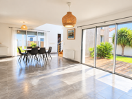 A LOUER : Maison 4 pièces avec garage et jardin   Les Sables — photo 2