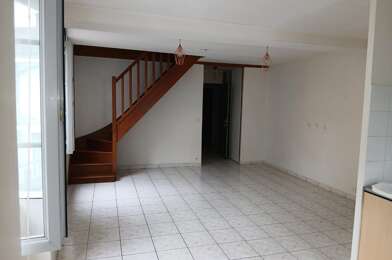 Appartement 4 pièces 750 €