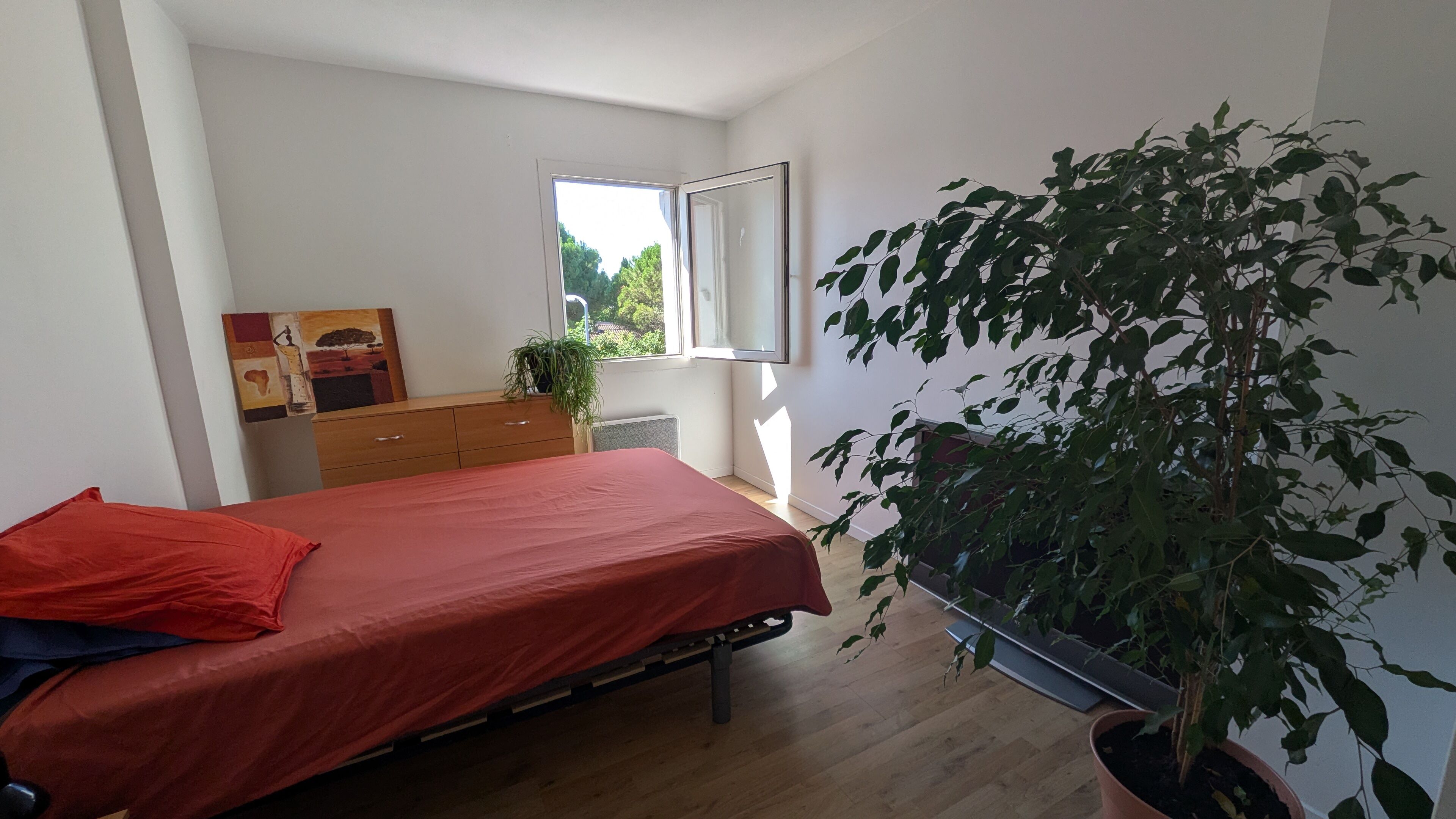 A VENDRE , EXCLUSIVITE Plein centre ville de CASTANET TOLOSAN, bel appartement de type 2