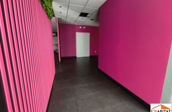Local commercial - 154m ² — photo 3