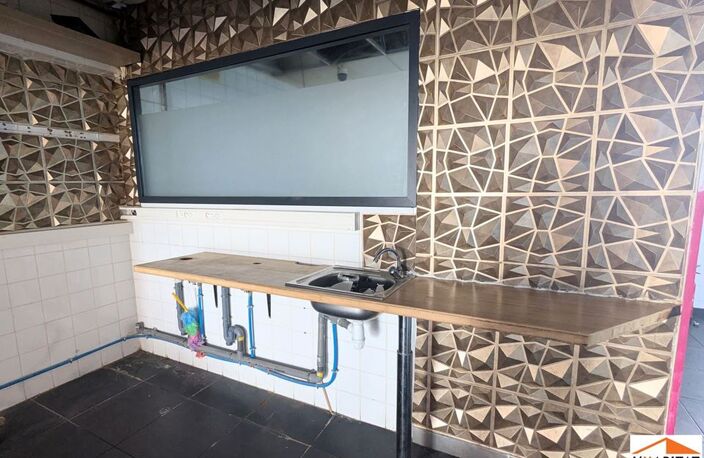 Local commercial - 154m ² — photo 4