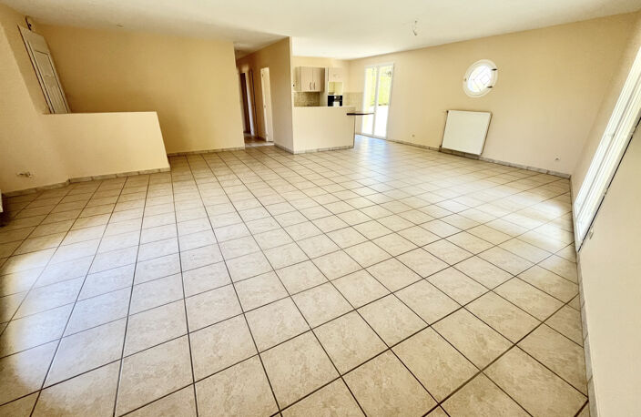 A louer maison à COUZEIX - Plain pied de 99 m2 - 3 Chambres — photo 3