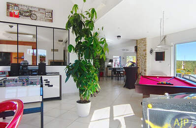 VITRE EN CAMPAGNE Maison  8 pièce(s) 257.84 m2 — photo du bien