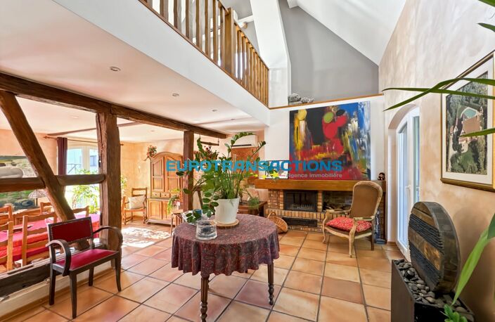 Maison d’exception de 199,27 m² sur un parc de 22 ares – DPE B – — photo 2