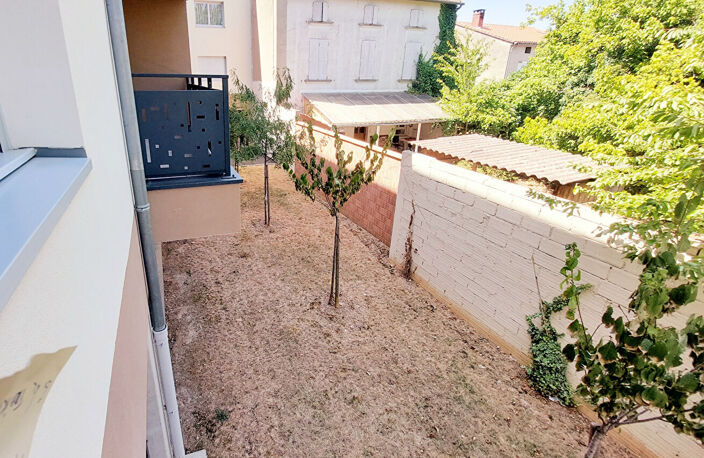 SOUS COMPROMIS -Bel Appartement Albi  -T2 de 42 m2 avec parking privatif et terrasse — photo 3