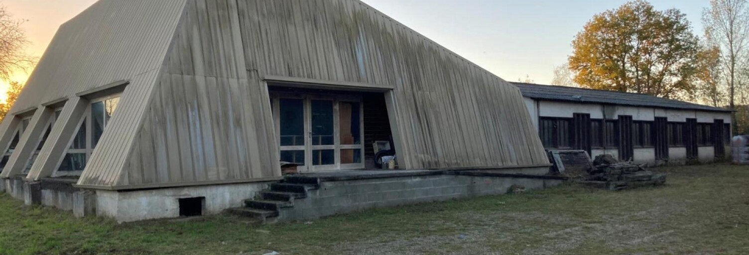 Divers  540 m² à vendre à Luzech (46140)
