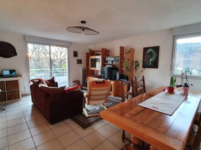 Cahors, proche toutes commodités, appartement 4 pièces avec park — photo du bien
